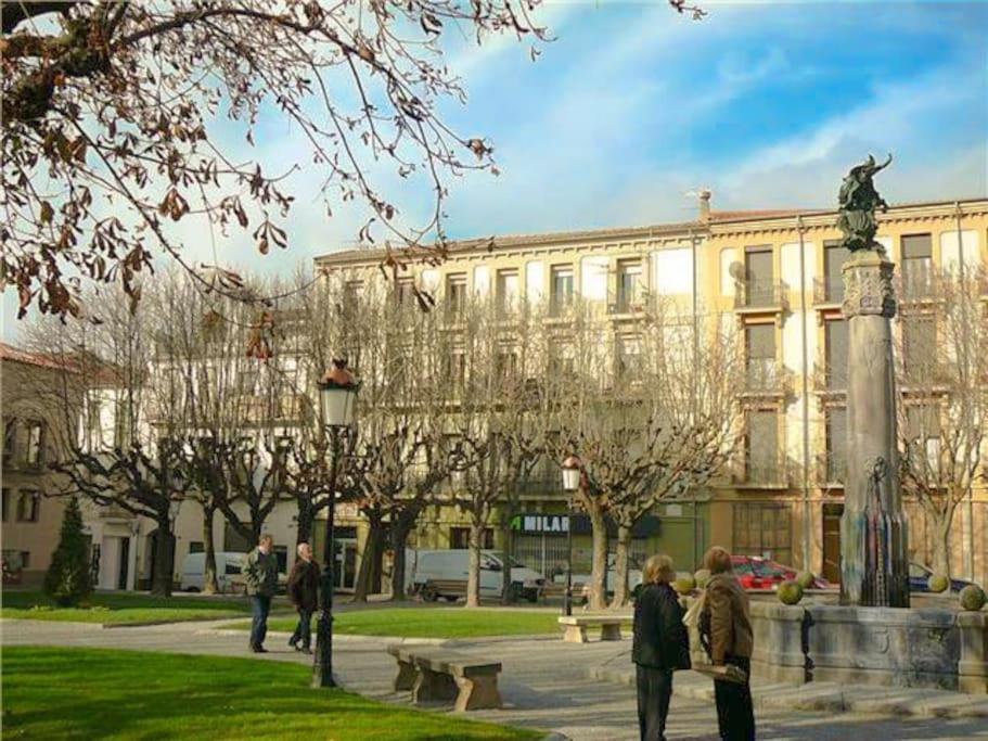 Casa Ramona Apartamento De Pueblo Con Patio En El Centro De Sant Joan São João das Abadessas Exterior foto